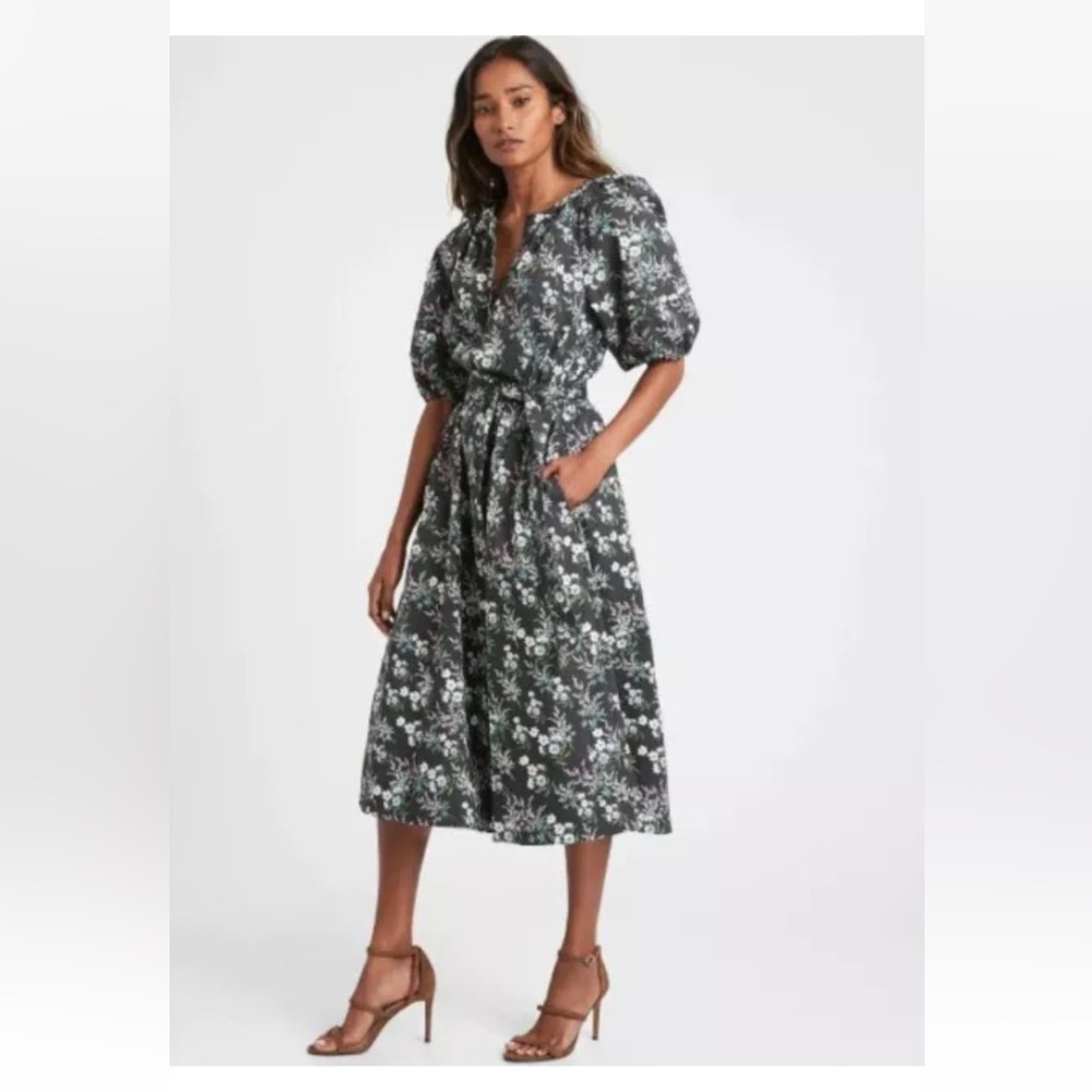 Banana Republic black floral dress with puff sleeves size 0